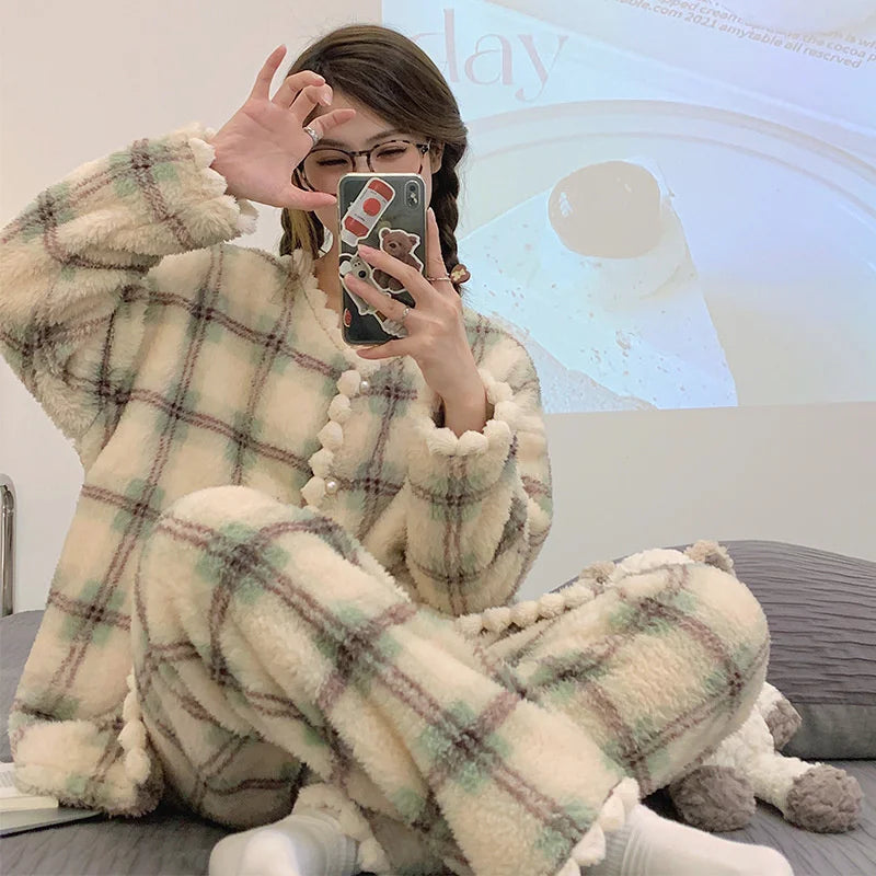 The Flannel Plaid Set