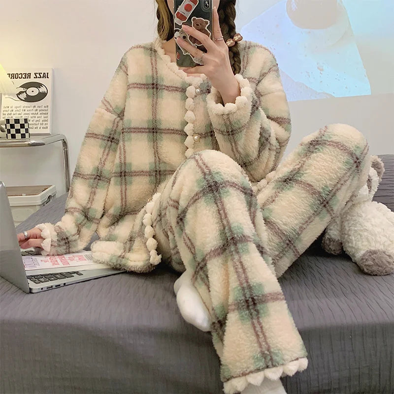 The Flannel Plaid Set