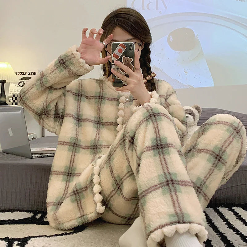 The Flannel Plaid Set