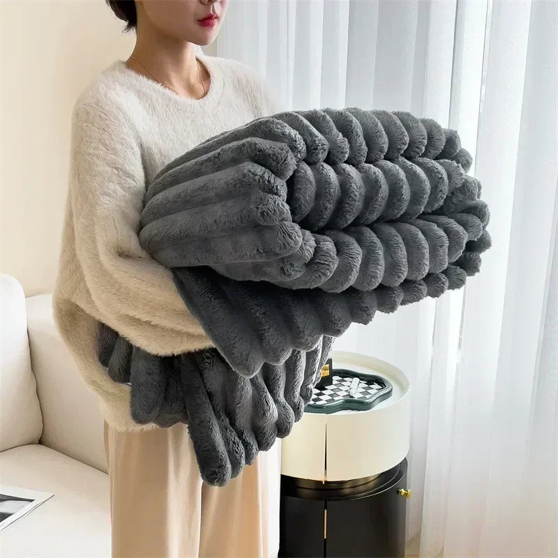 The Fluffy Fleece Blanke